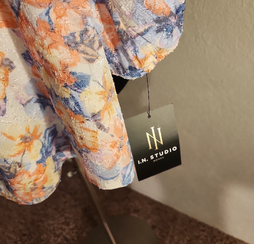 I.N. Studio Women's Boho Top 1X Floral Pink Blue NWT